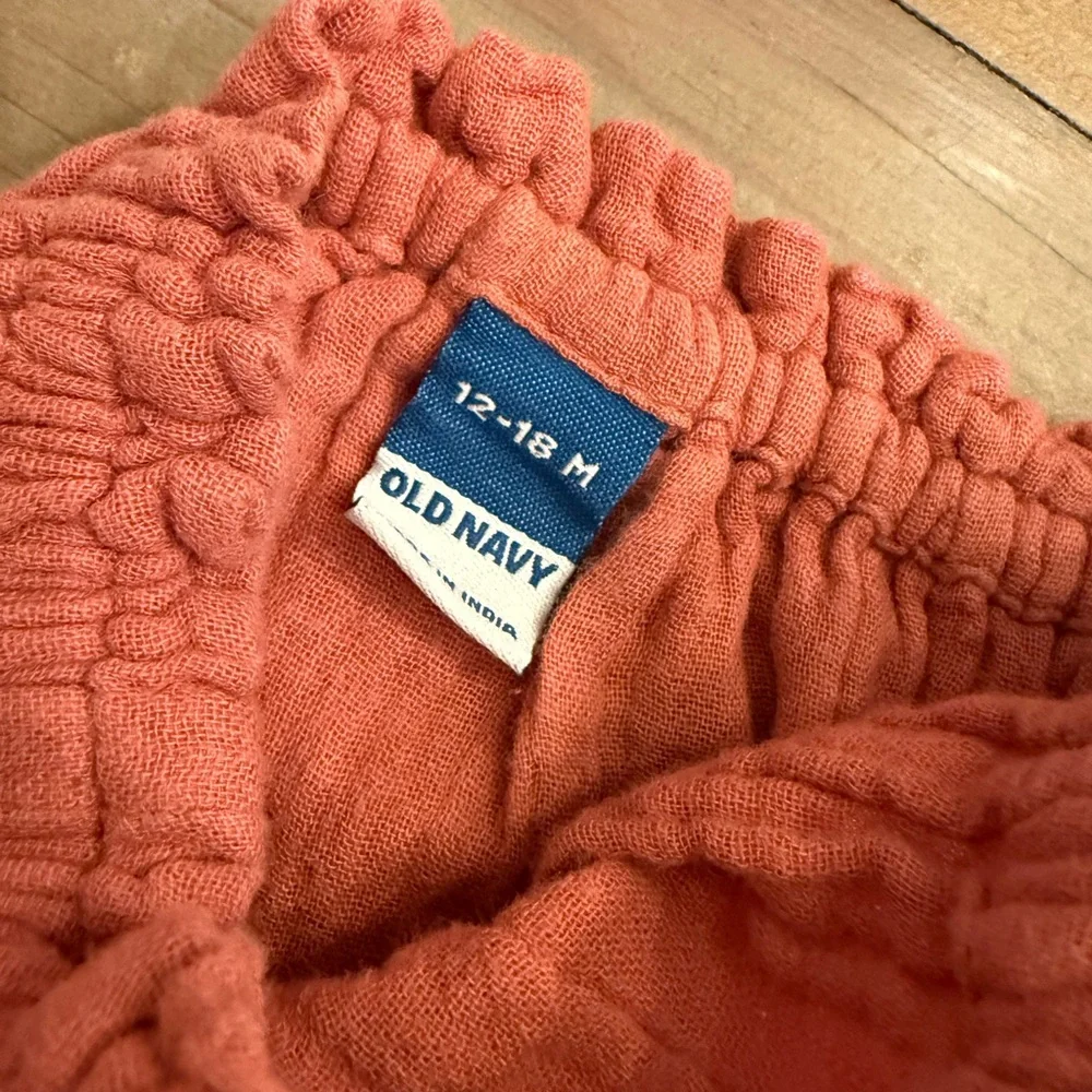 Old Navy baby girls shorts assorted - Coral, Rust, Tan